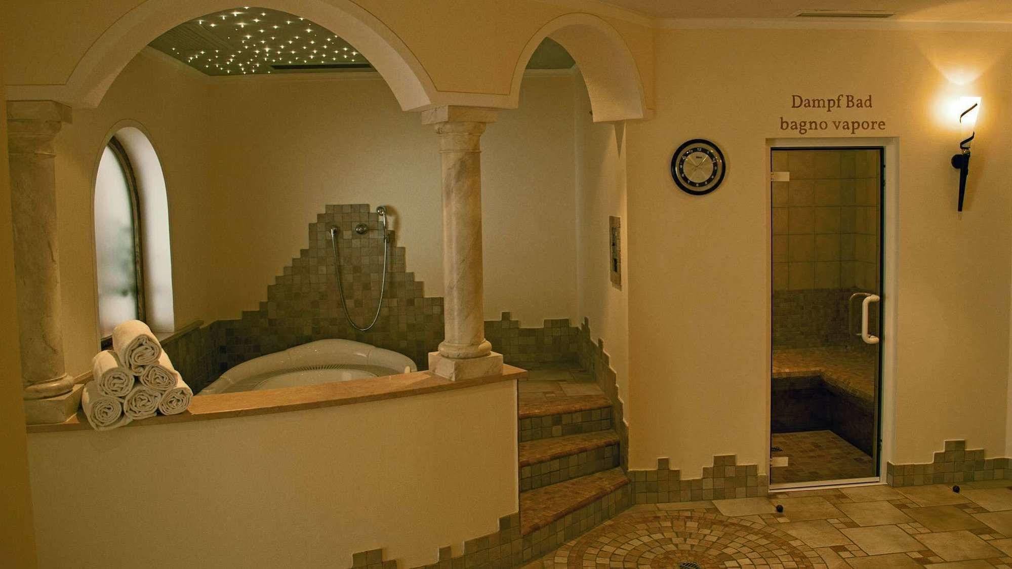 Hotel Trenker Брайес  Экстерьер фото