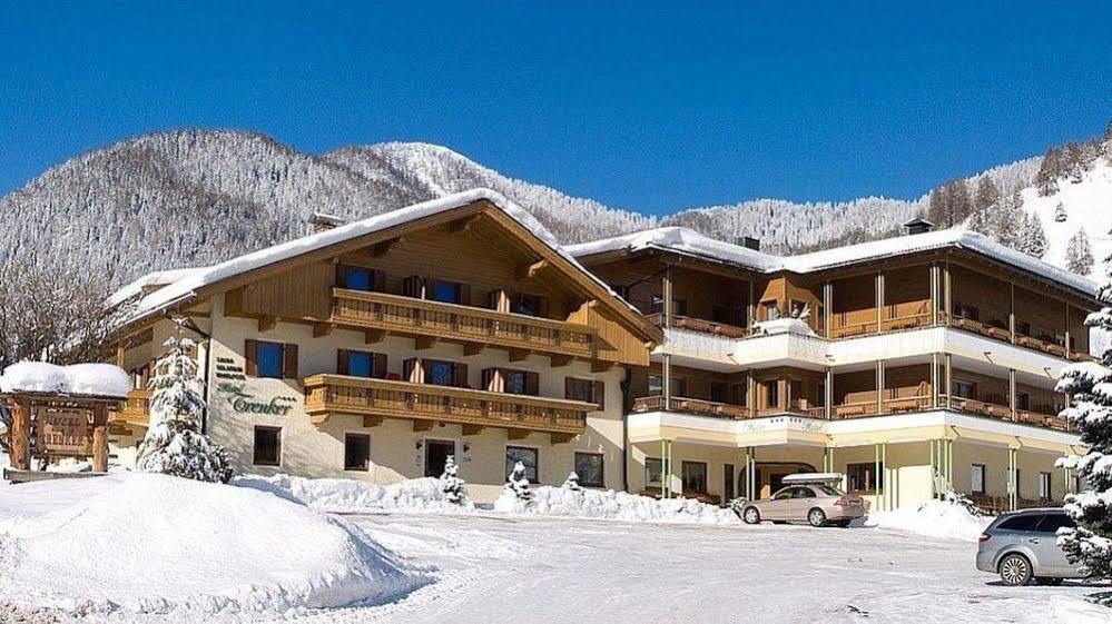 Hotel Trenker Брайес  Экстерьер фото