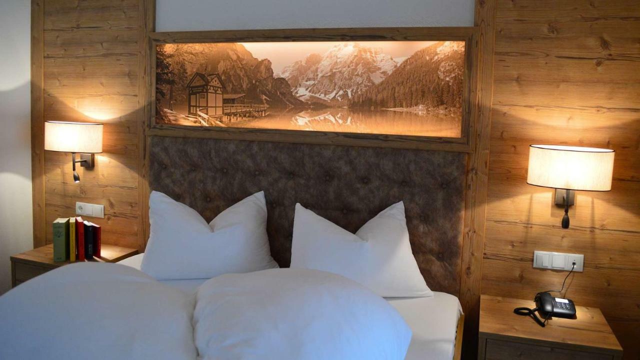 Hotel Trenker Брайес  Экстерьер фото