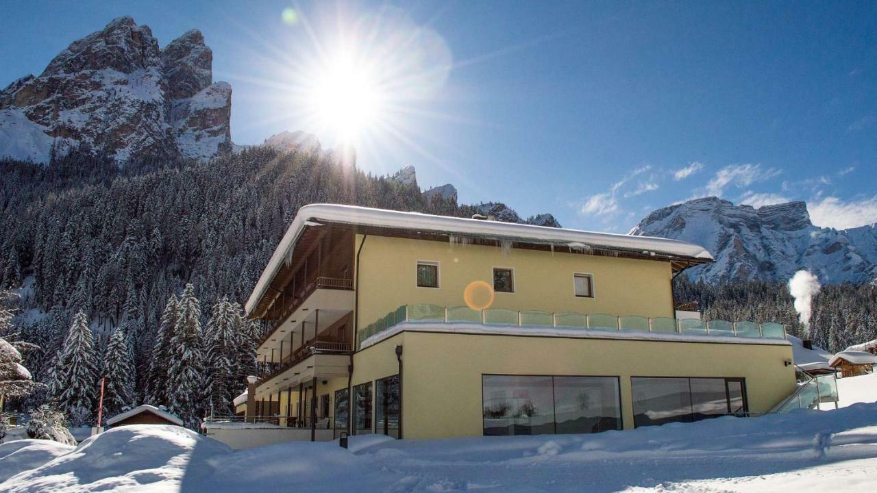 Hotel Trenker Брайес  Экстерьер фото