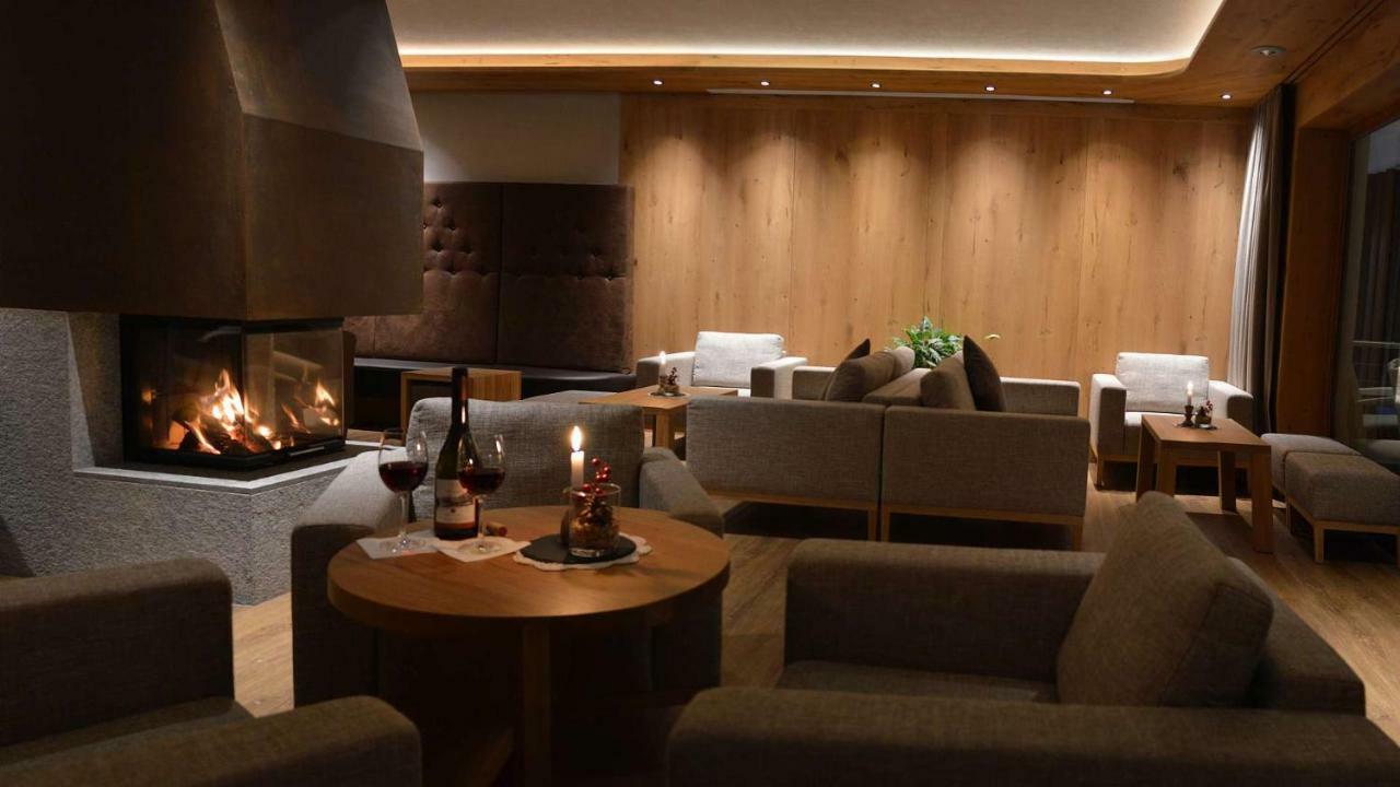 Hotel Trenker Брайес  Экстерьер фото