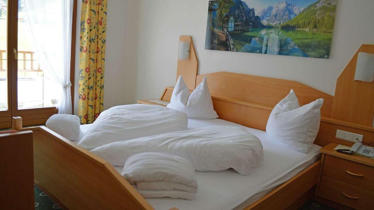 Hotel Trenker Брайес  Экстерьер фото