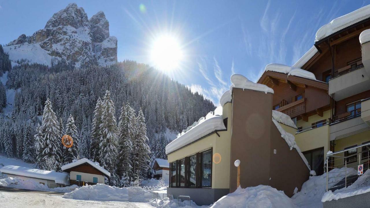 Hotel Trenker Брайес  Экстерьер фото