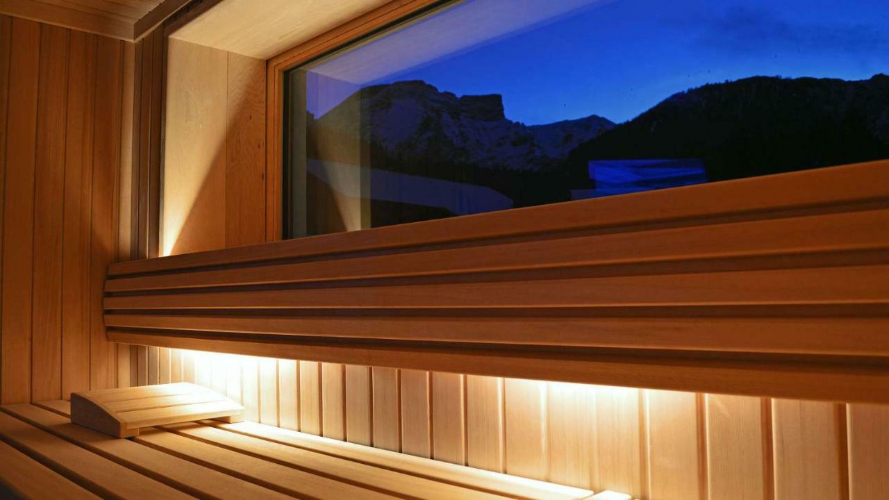 Hotel Trenker Брайес  Экстерьер фото